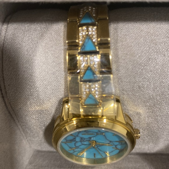 Michael Kors Women’s Watch - Picture 3 of 5